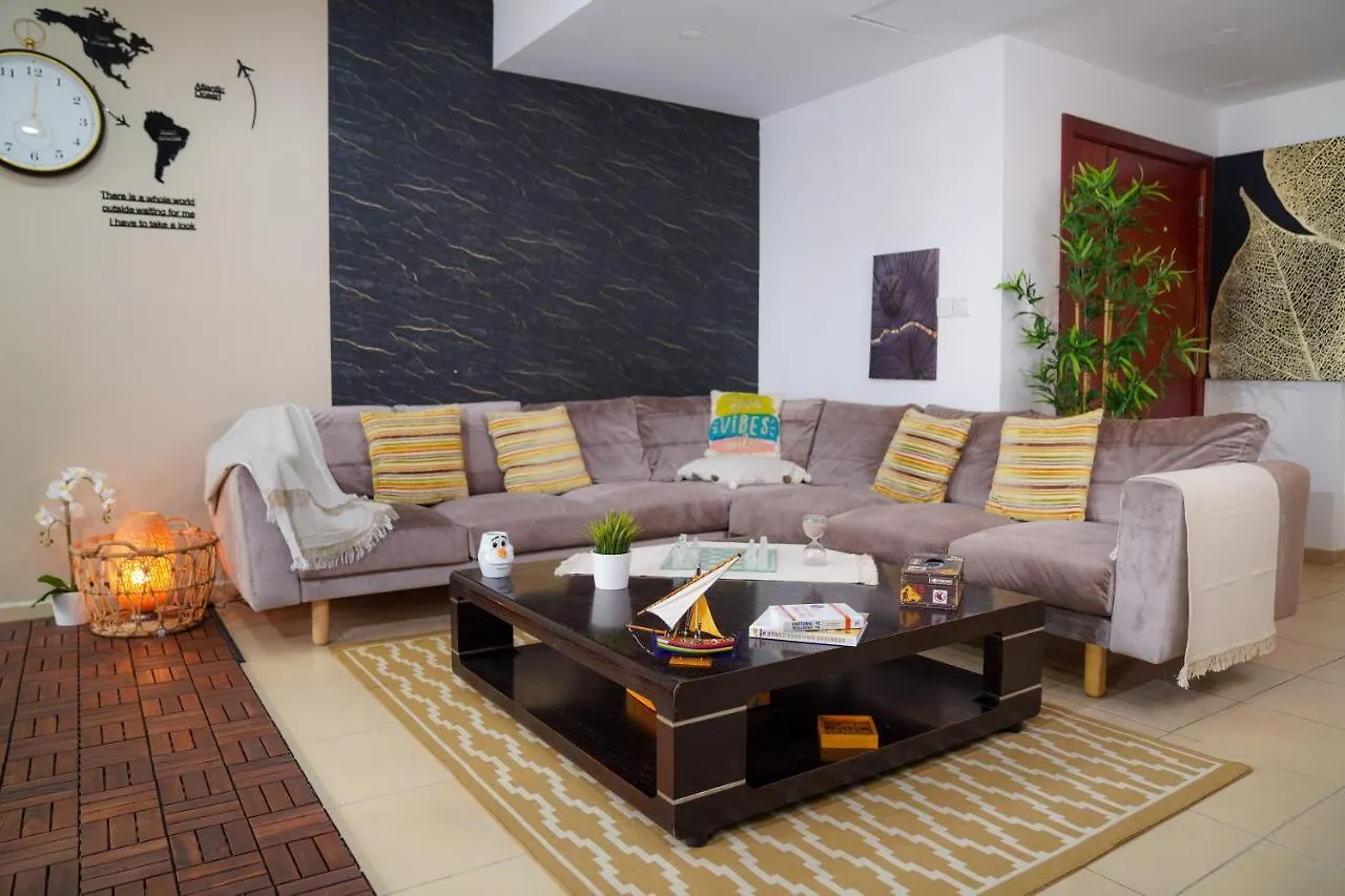 The Journey Hostel - Infront Of Tram-Metro, Access To Beach, Pool & Gym - Enjoy Our Seaview - Coworking Space - Resident Housekeeping - Inhouse Food Menu - All At Jumierah Beach Residence, Dubai Marina 아랍에미리트