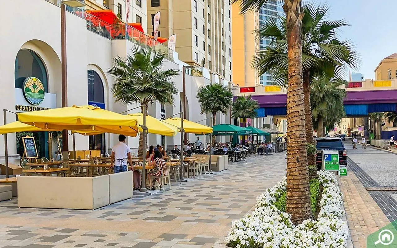 The Journey Hostel - Infront Of Tram-Metro, Access To Beach, Pool & Gym - Enjoy Our Seaview - Coworking Space - Resident Housekeeping - Inhouse Food Menu - All At Jumierah Beach Residence, Dubai Marina