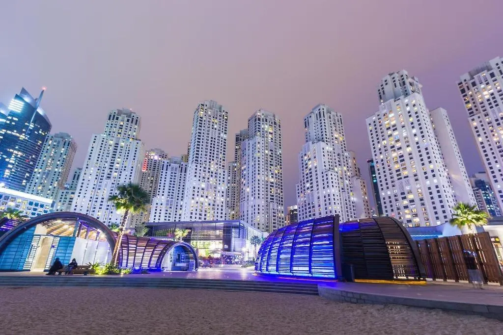 The Journey Hostel - Infront Of Tram-Metro, Access To Beach, Pool & Gym - Enjoy Our Seaview - Coworking Space - Resident Housekeeping - Inhouse Food Menu - All At Jumierah Beach Residence, Dubai Marina